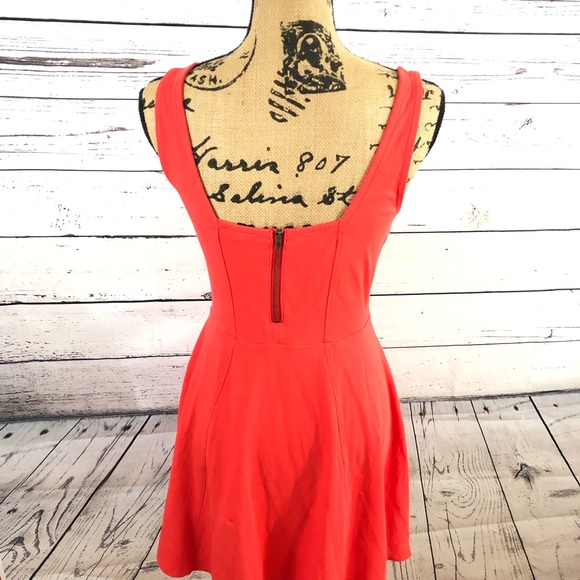 Express | Summer Dress Bundle - Picture 5 of 7